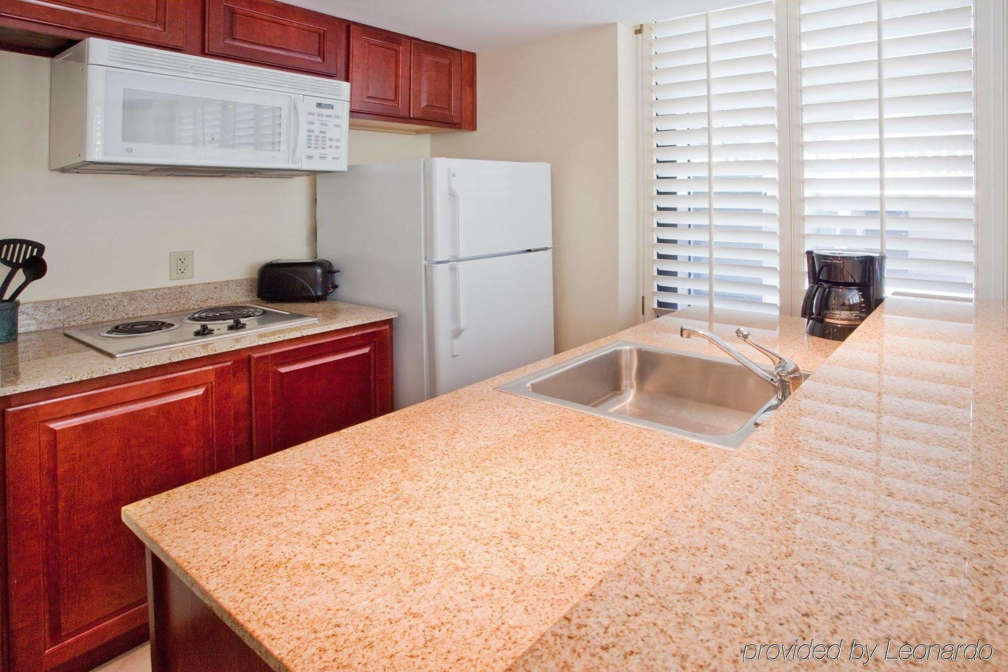 Staybridge Suites Savannah Historic District By Ihg Quarto foto